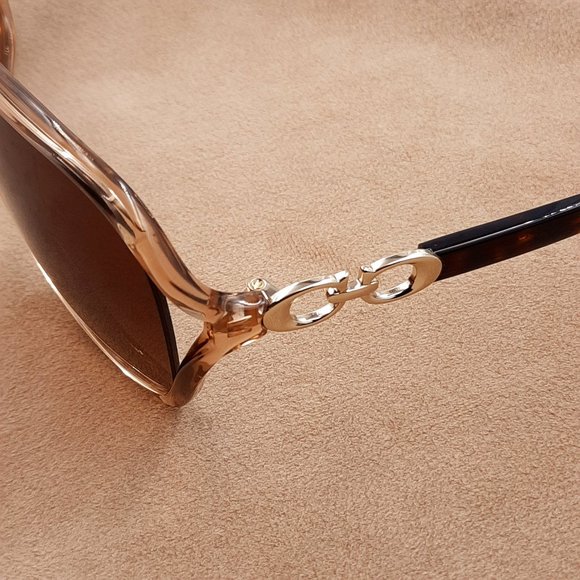 Coach Kissing C Sunglasses/HC8145 L948 - Picture 6 of 8